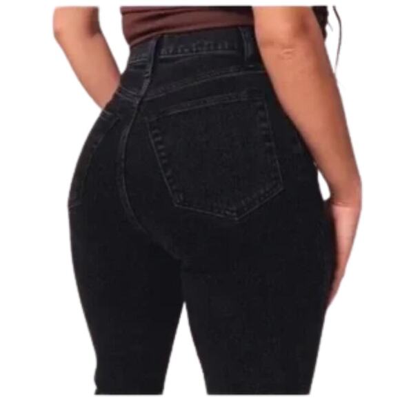 Abercrombie & Fitch 90's Slim Straight Jean Ultra High Rise Black Size 0 Short - Picture 3 of 6